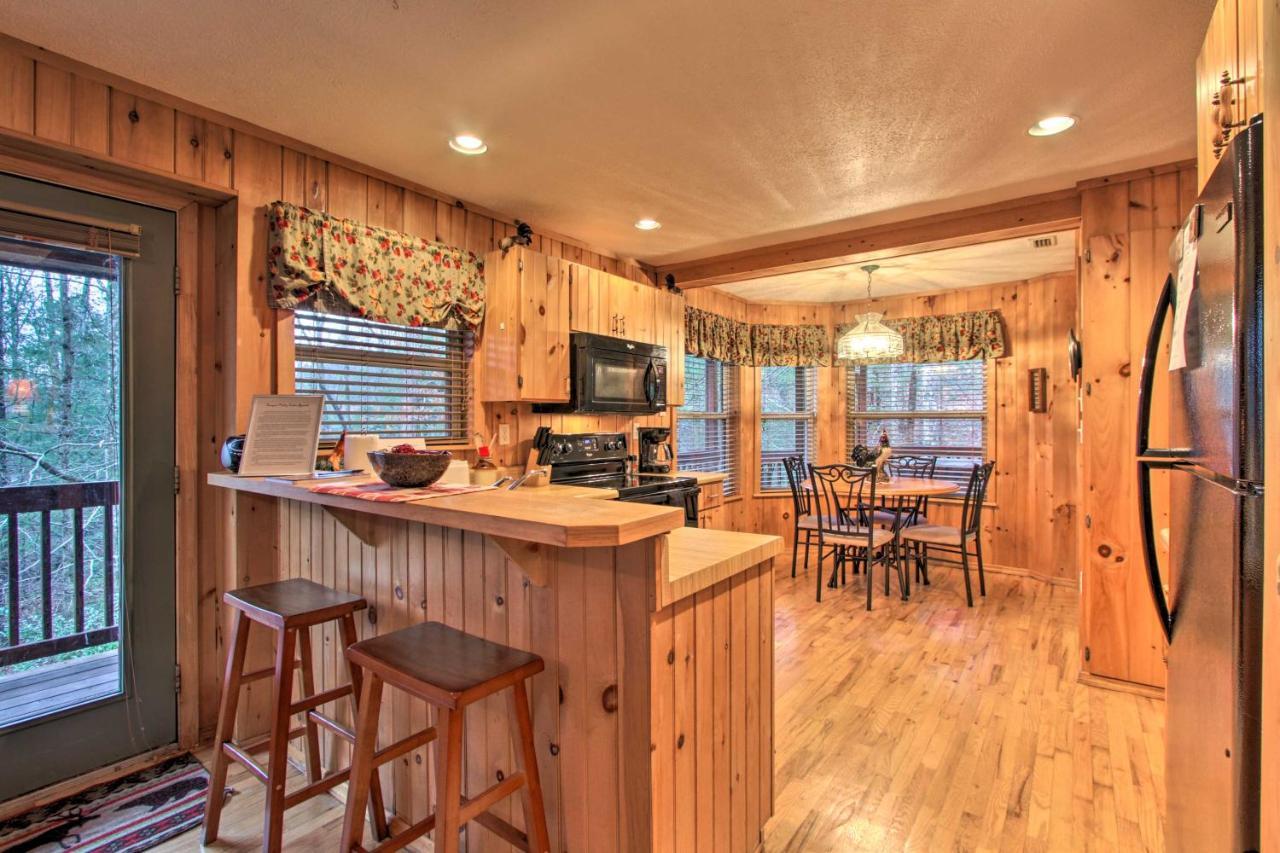 Private Pet Friendly With Hot Tub! Ferienhaus